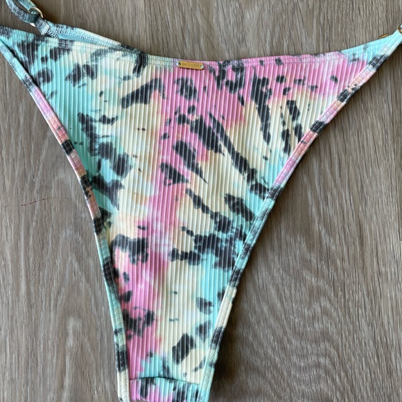 Hollister bottom bikini 👙 - Picture 5 of 5